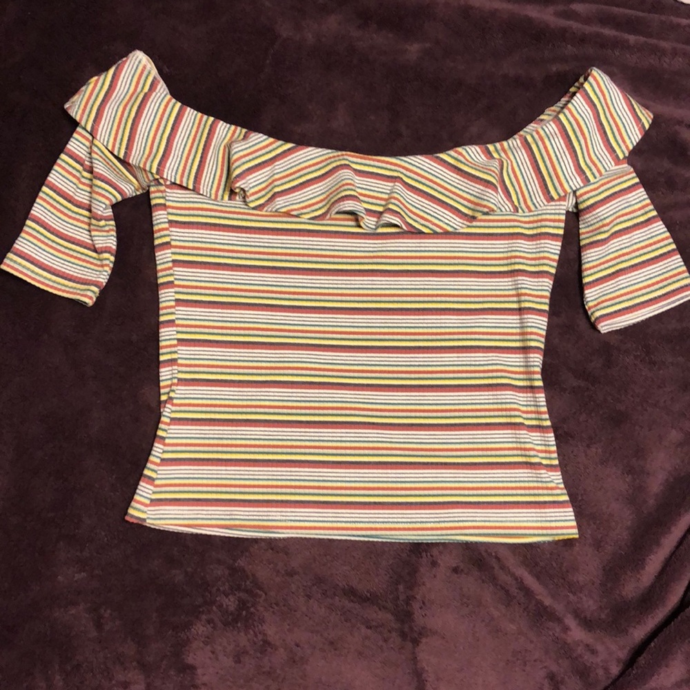 Off the shoulder 70s style crop top